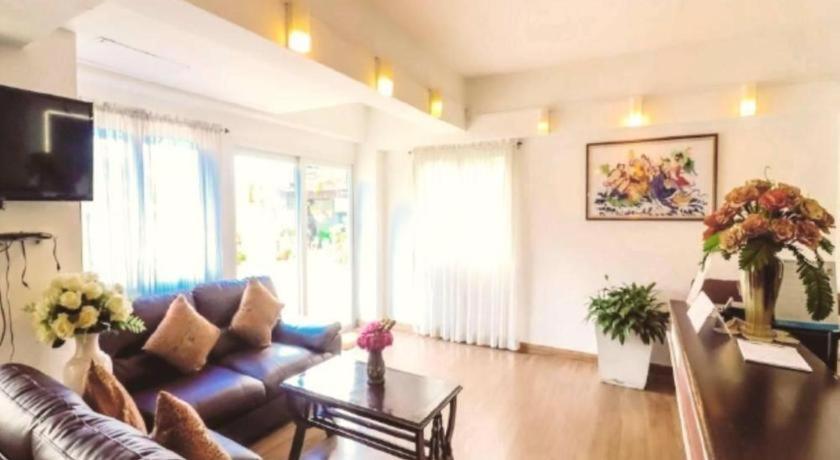 Hotel De Ratt Phuket Patong Exterior photo