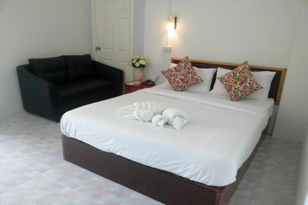 Hotel De Ratt Phuket Patong Exterior photo