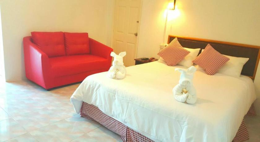 Hotel De Ratt Phuket Patong Exterior photo