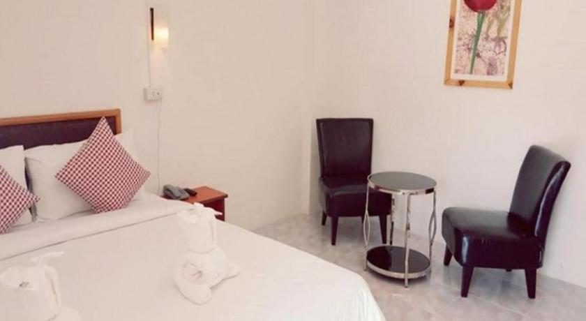 Hotel De Ratt Phuket Patong Exterior photo